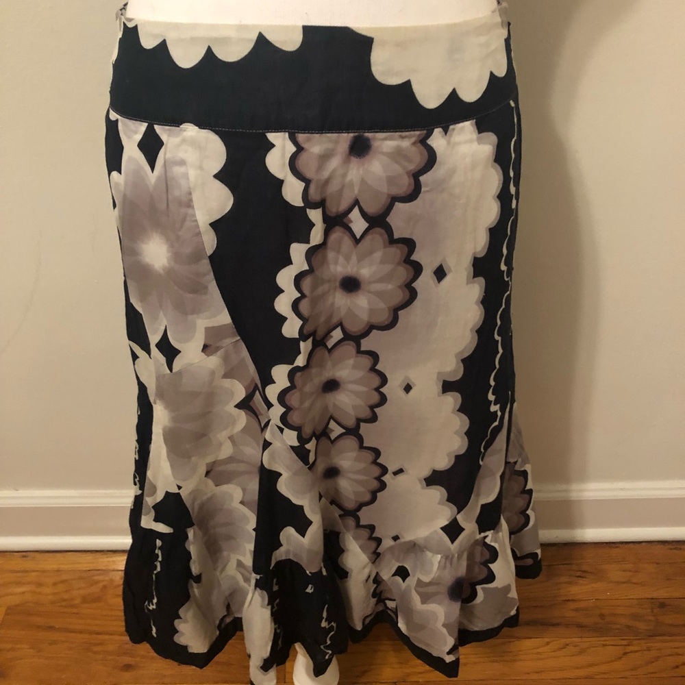 Anthropologie skirt - Picture 2 of 2